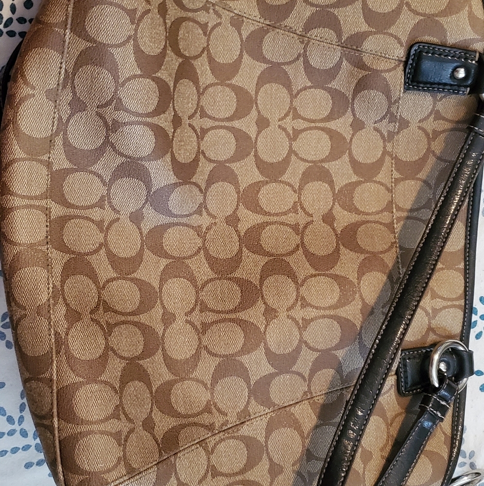 Purse - Picture 3 of 4